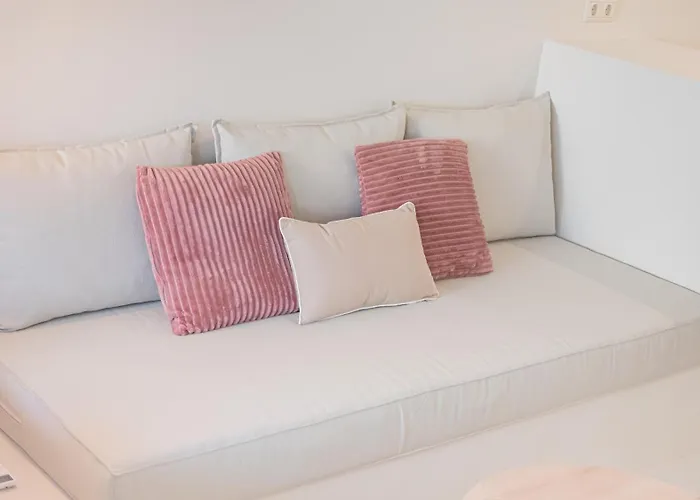 Central Luxurious Athens Suites- Walk To Acropolis - By Good Life Suites